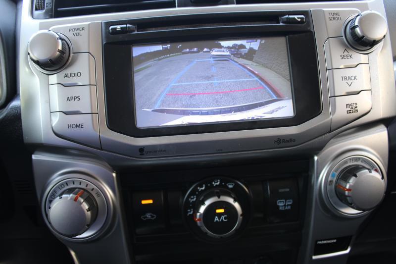 Toyota 4Runner RWD 4dr V6 SR5 (Natl) 2015