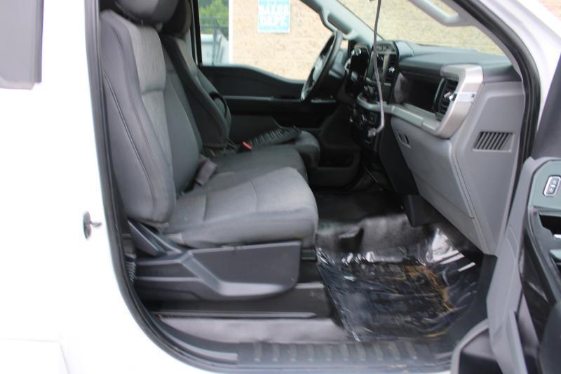 Ford F-150 XL 2WD Reg Cab 8' Box 2023