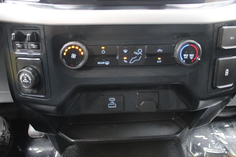 Ford F-150 XL 2WD Reg Cab 8' Box 2023