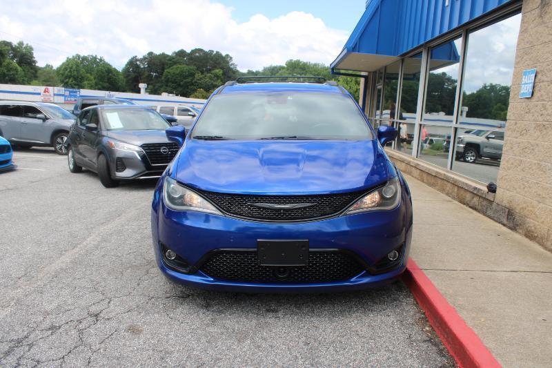 Chrysler Pacifica Touring L FWD 2019