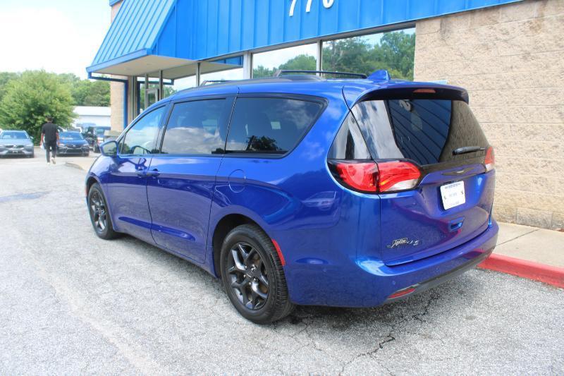 Chrysler Pacifica Touring L FWD 2019