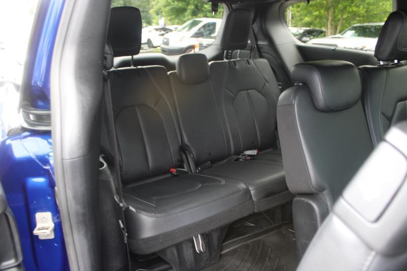 Chrysler Pacifica Touring L FWD 2019