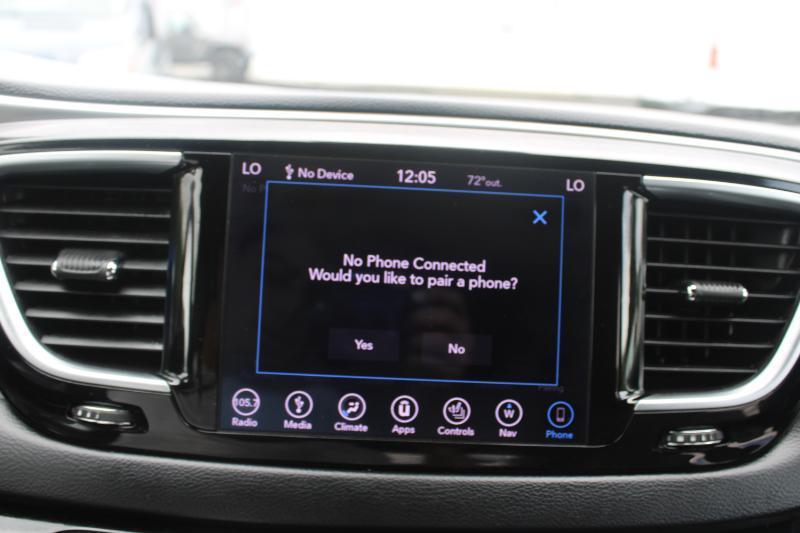 Chrysler Pacifica Touring L FWD 2019