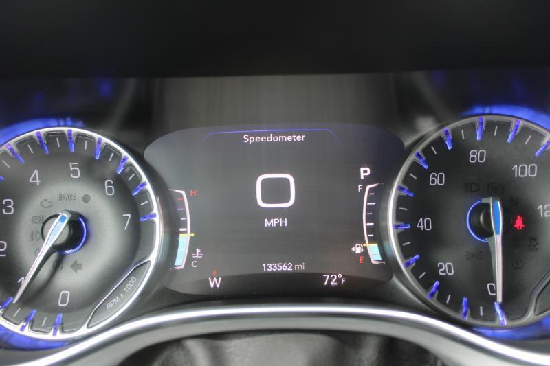 Chrysler Pacifica Touring L FWD 2019