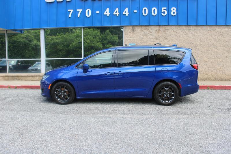 Chrysler Pacifica Touring L FWD 2019