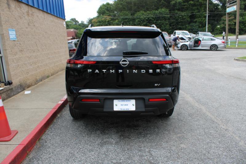 Nissan Pathfinder SV 2WD 2023