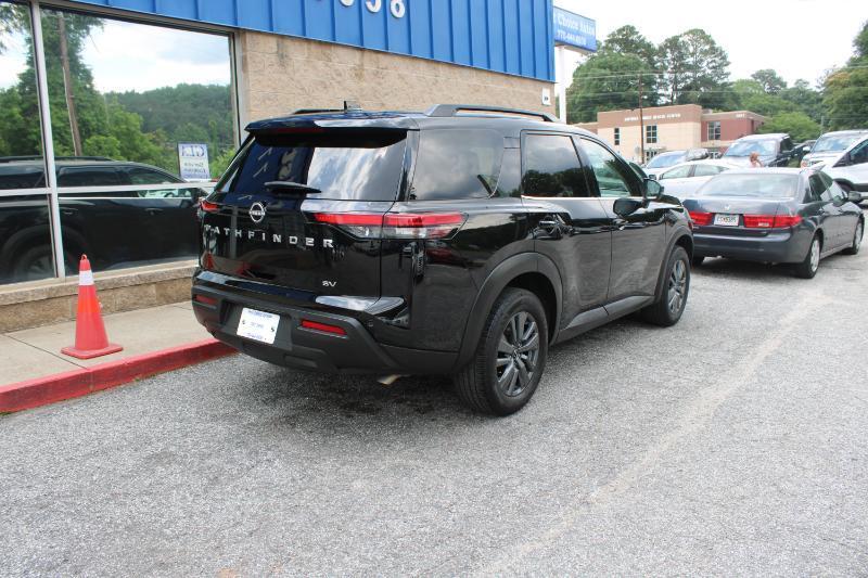 Nissan Pathfinder SV 2WD 2023