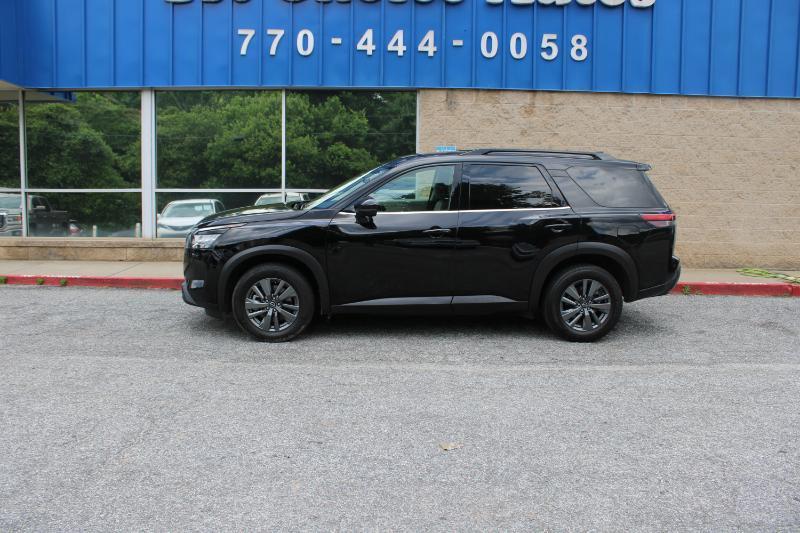 Nissan Pathfinder SV 2WD 2023