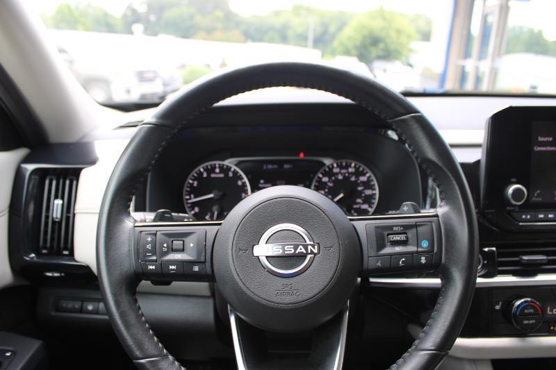 Nissan Pathfinder SV 2WD 2023