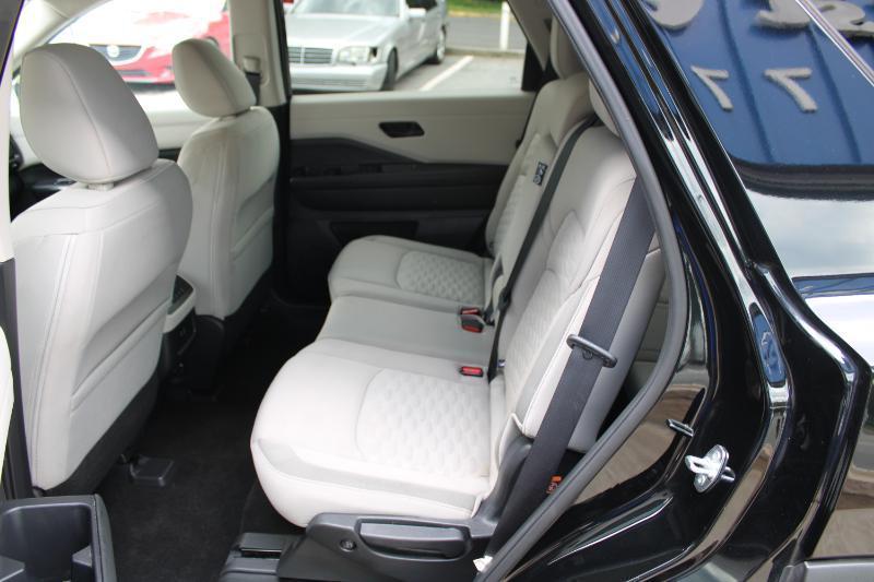 Nissan Pathfinder SV 2WD 2023
