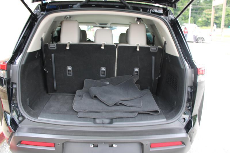 Nissan Pathfinder SV 2WD 2023