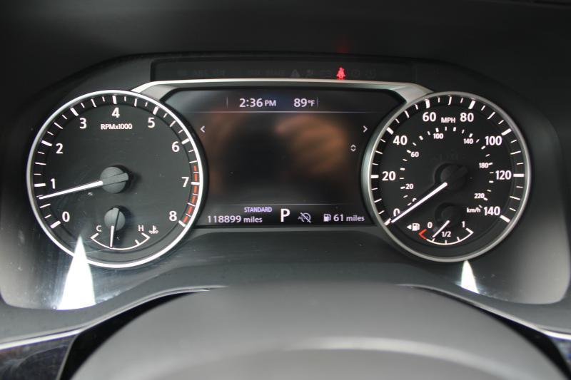 Nissan Pathfinder SV 2WD 2023
