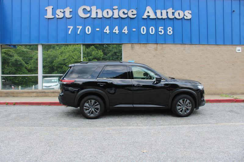 Nissan Pathfinder SV 2WD 2023