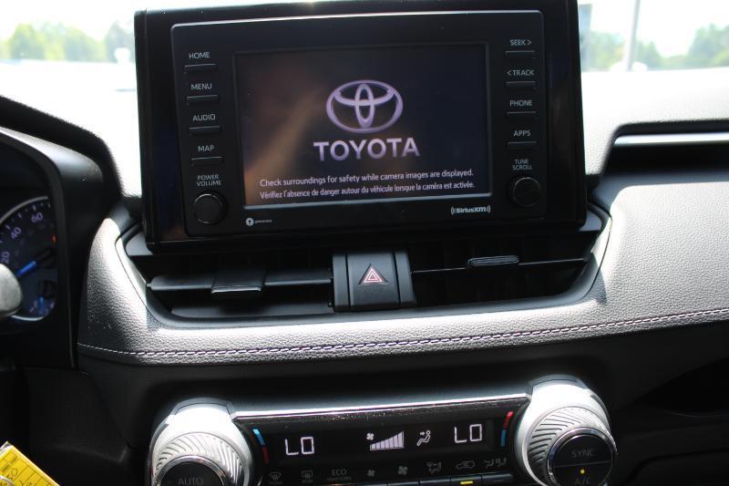 Toyota RAV4 Hybrid LE AWD (Natl) 2021