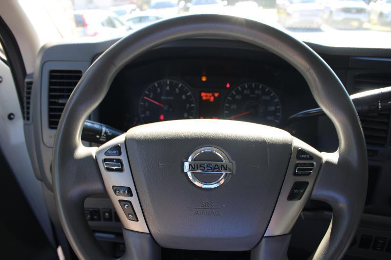 Nissan NV Cargo NV2500 HD Standard Roof V6 SV 2021