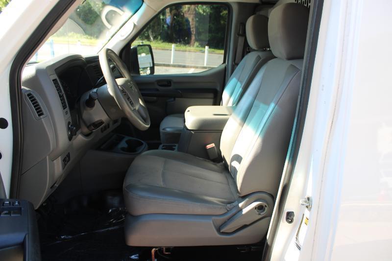 Nissan NV Cargo NV2500 HD Standard Roof V6 SV 2021