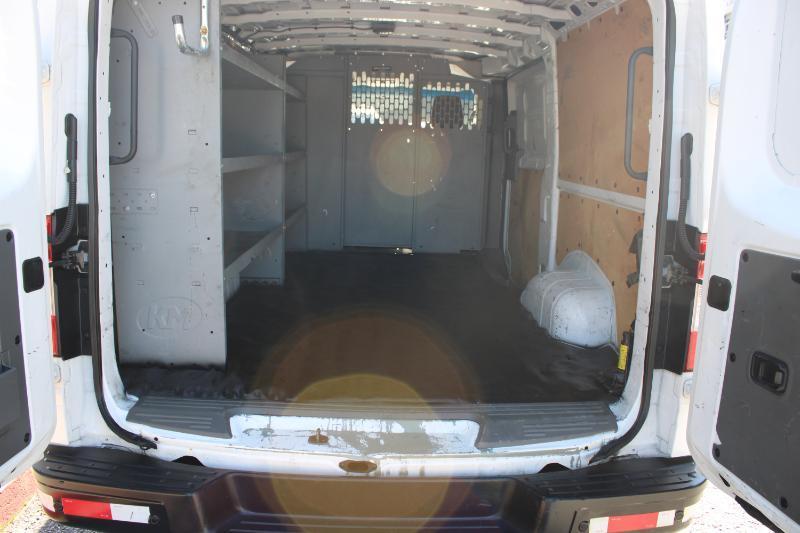 Nissan NV Cargo NV2500 HD Standard Roof V6 SV 2021