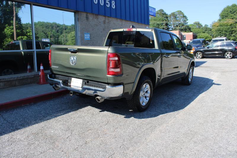 RAM 1500 Laramie 4x2 Crew Cab 5'7" Box 2021