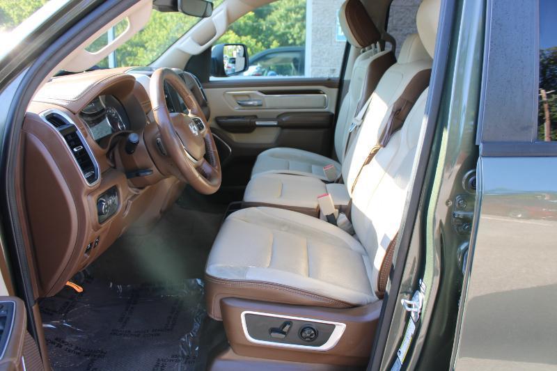RAM 1500 Laramie 4x2 Crew Cab 5'7" Box 2021