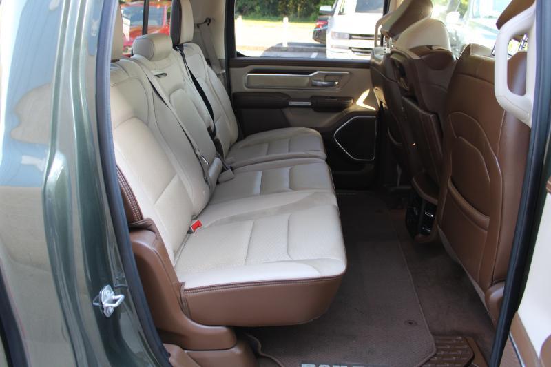 RAM 1500 Laramie 4x2 Crew Cab 5'7" Box 2021