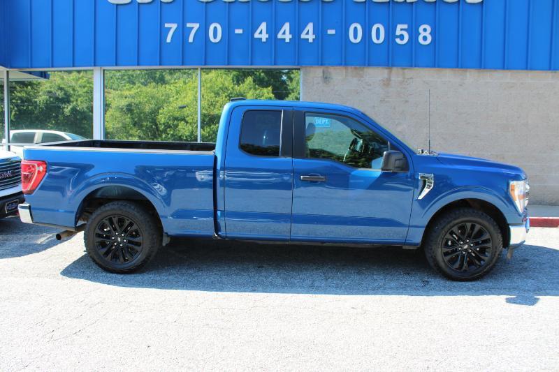 Ford F-150 XLT 2WD SuperCab 8' Box 2022