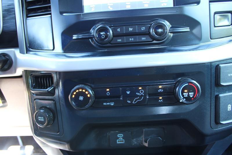 Ford F-150 XLT 2WD SuperCab 8' Box 2022
