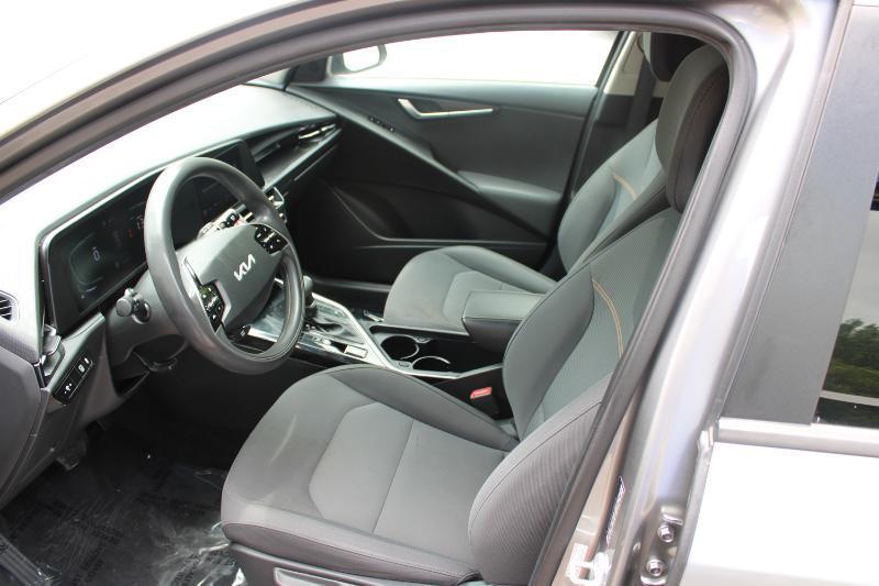Kia Niro LX FWD 2023