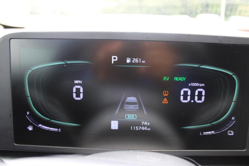 Kia Niro LX FWD 2023