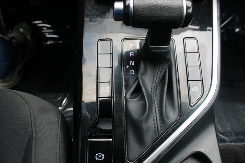 Kia Niro LX FWD 2023