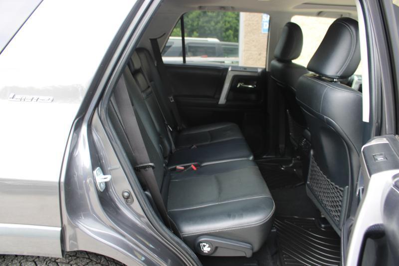 Toyota 4Runner 4WD 4dr V6 Limited (Natl) 2016