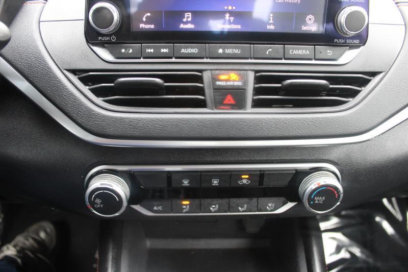 Nissan Altima 2.5 SR Sedan 2022