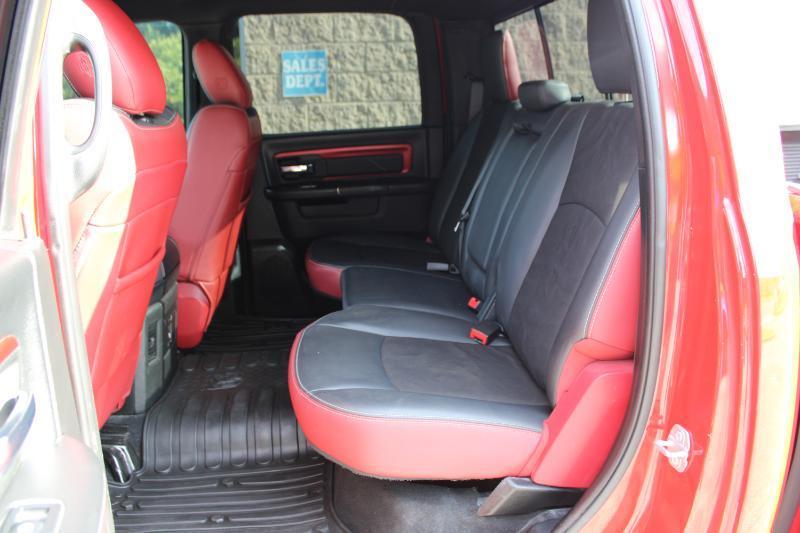 RAM 1500 Rebel 4x2 Crew Cab 5'7" Box 2017