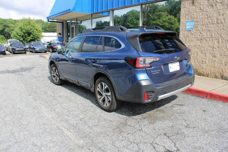 Subaru Outback Limited CVT 2021