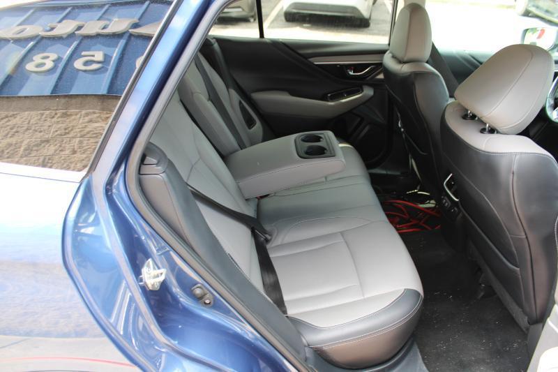 Subaru Outback Limited CVT 2021