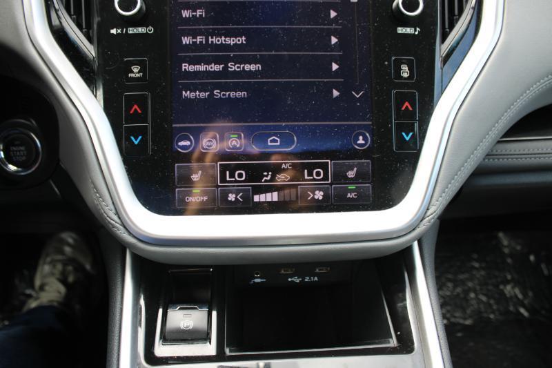 Subaru Outback Limited CVT 2021