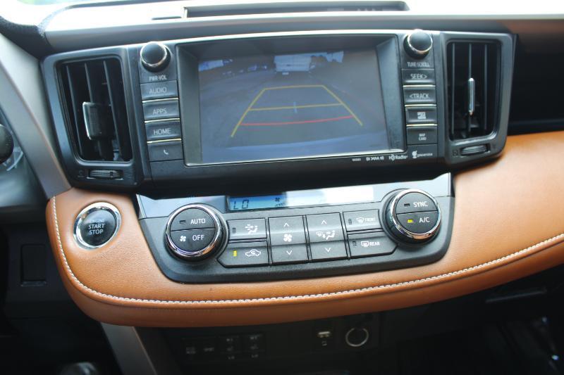 Toyota RAV4 Limited AWD (Natl) 2017