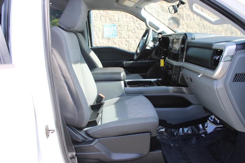 Ford Super Duty F-250 SRW XLT 4WD Crew Cab 8' Box 2023