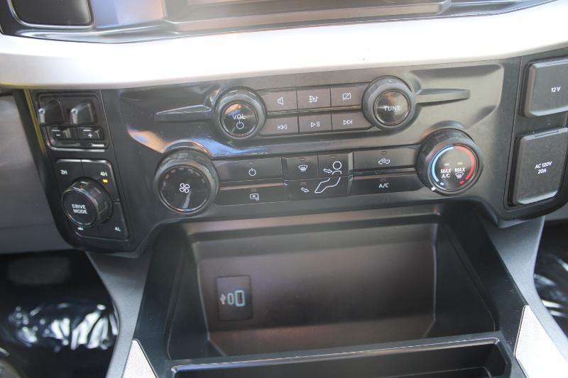 Ford Super Duty F-250 SRW XLT 4WD Crew Cab 8' Box 2023