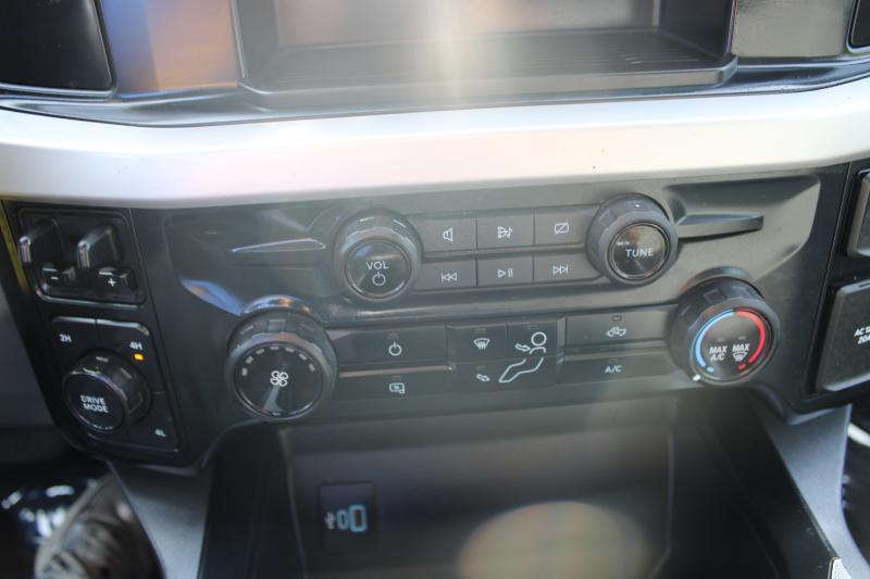 Ford Super Duty F-250 SRW XLT 4WD Crew Cab 8' Box 2023