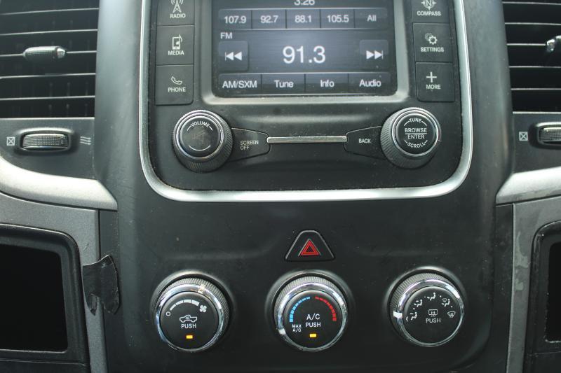 RAM 2500 4WD Reg Cab 140.5" Tradesman 2015