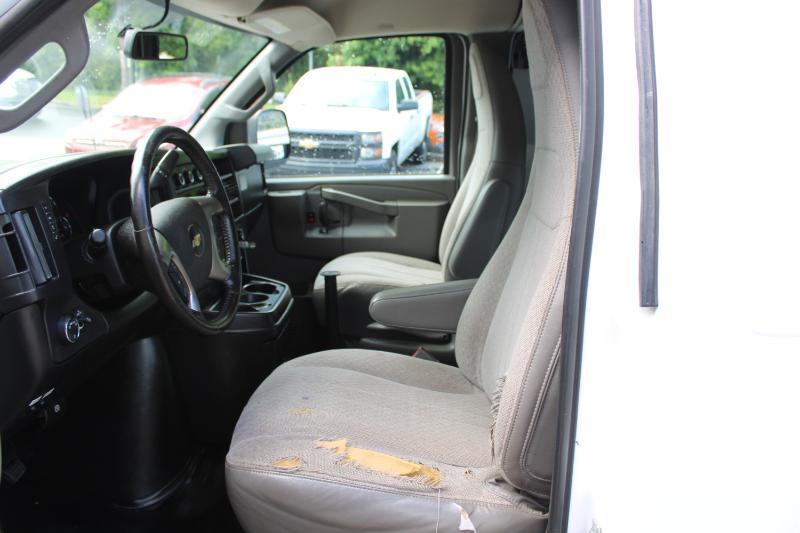Chevrolet Express Cargo Van RWD 2500 155" 2016