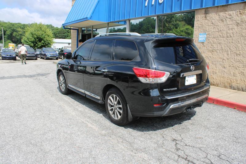 Nissan Pathfinder 2WD 4dr SL 2016