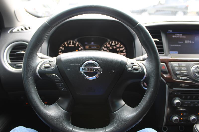 Nissan Pathfinder 2WD 4dr SL 2016
