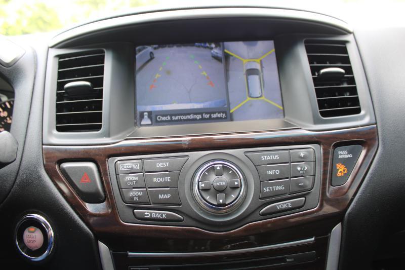 Nissan Pathfinder 2WD 4dr SL 2016