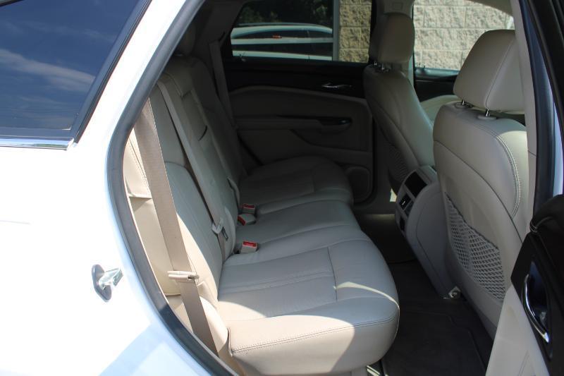Cadillac SRX FWD 4dr Luxury Collection 2012