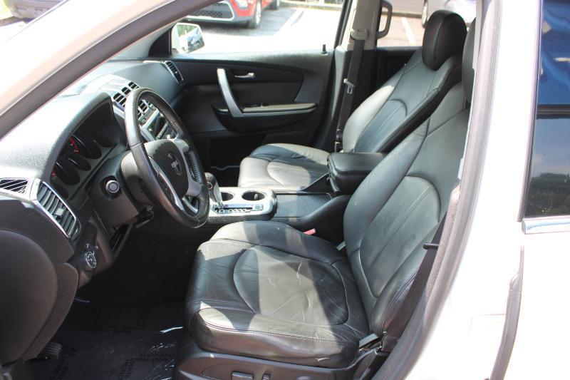 GMC Acadia FWD 4dr SLT2 2010