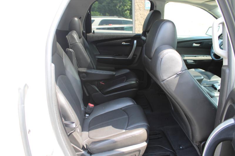 GMC Acadia FWD 4dr SLT2 2010