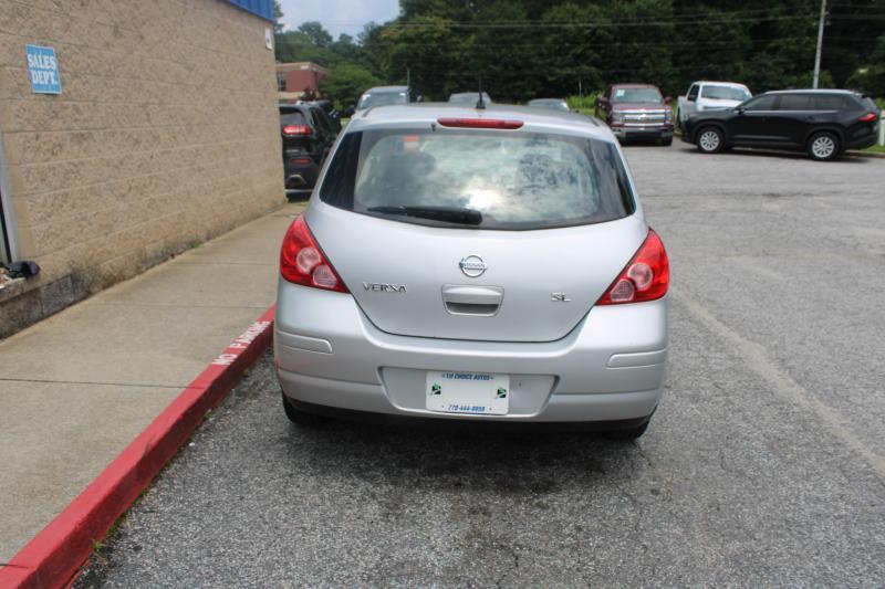 Nissan Versa 5dr HB I4 CVT 1.8 SL *Ltd Avail* 2009