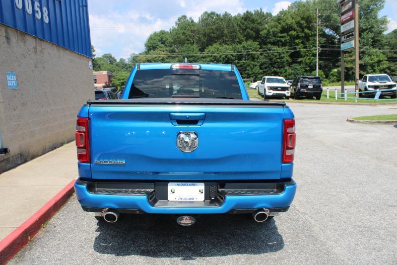 RAM 1500 Laramie 4x2 Crew Cab 5'7" Box 2021