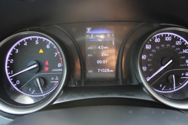 Toyota Camry SE Auto (Natl) 2024